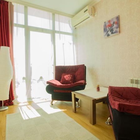Chill Out Hotel Tskaltubo ภายนอก รูปภาพ