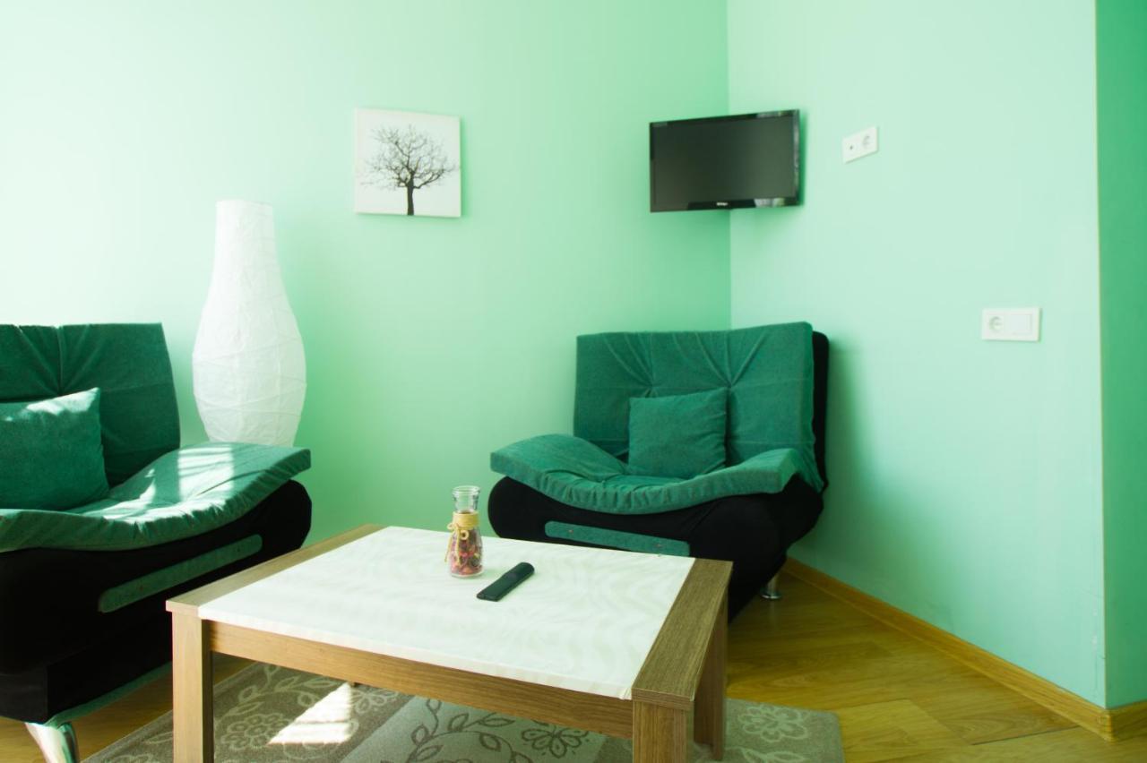 Chill Out Hotel Tskaltubo ภายนอก รูปภาพ