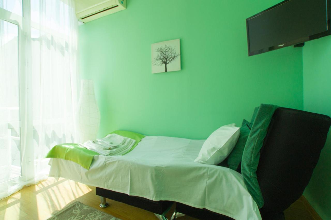 Chill Out Hotel Tskaltubo ภายนอก รูปภาพ