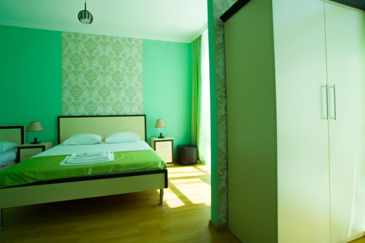 Chill Out Hotel Tskaltubo ภายนอก รูปภาพ